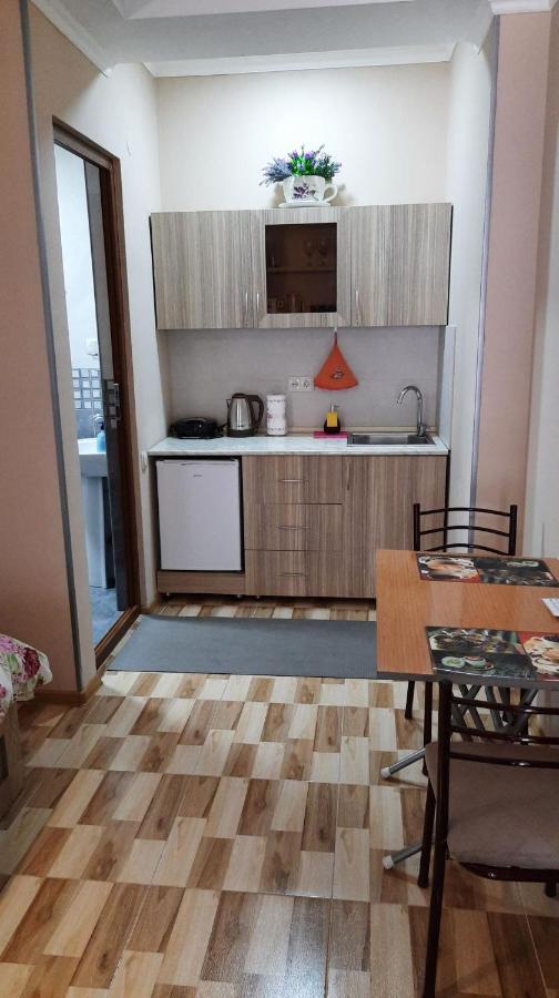 Hotel Central Кутаїсі Екстер'єр фото